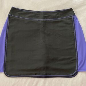 Antigua Women's Athletic Skirt Size 8 Gray & Purple Back Pockets Zipper Back